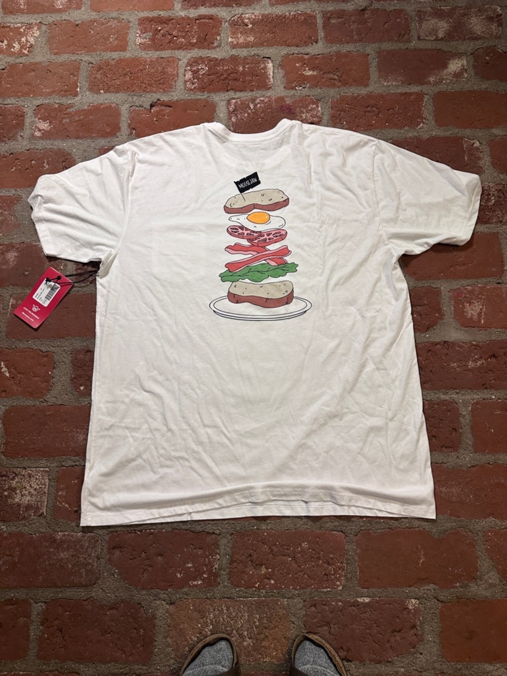 Moosejaw B.E.L.T Burger Stack Organic Cotton T-Shirt Men’s XXL White Graphic NWT